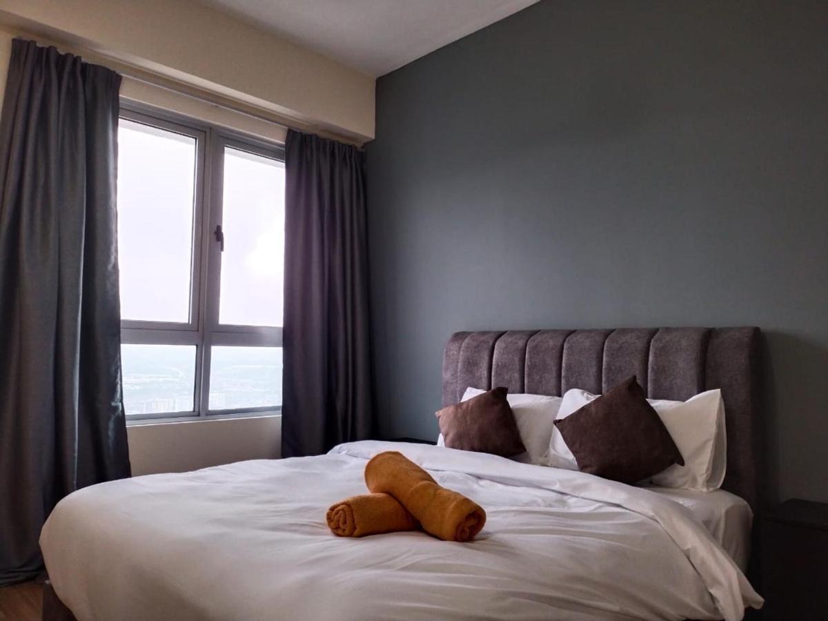 3 Bedrooms Big House Saville Cheras Mrt With Balcony エクステリア 写真