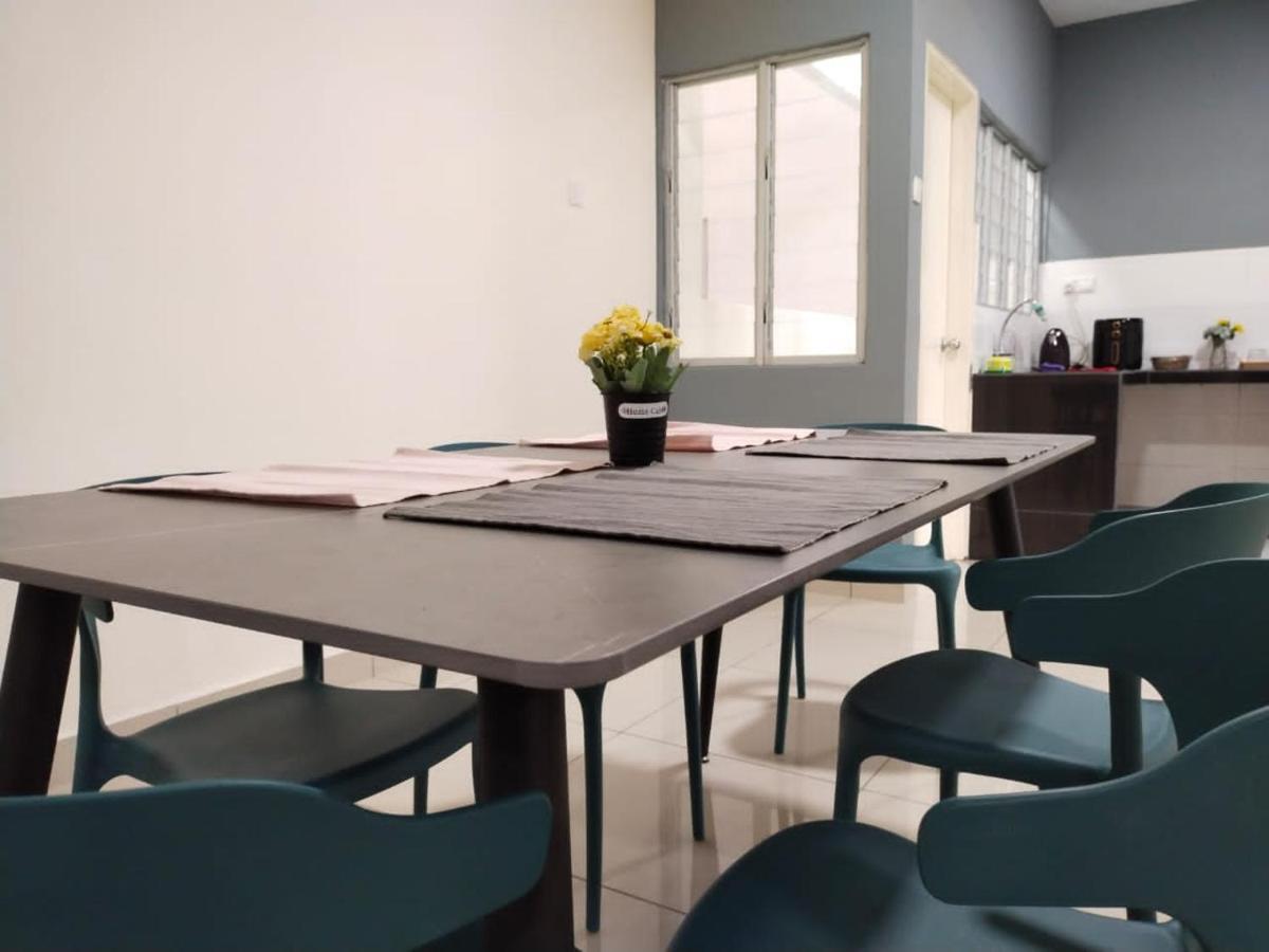 3 Bedrooms Big House Saville Cheras Mrt With Balcony エクステリア 写真